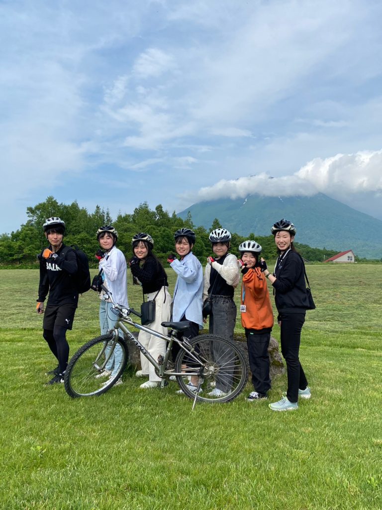 【北海道修学旅行2日目サイクリング】自転車で来ました。