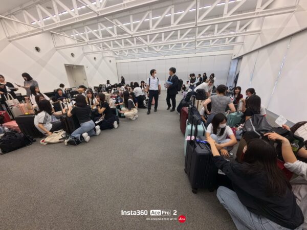 【北海道修学旅行1日目空港】